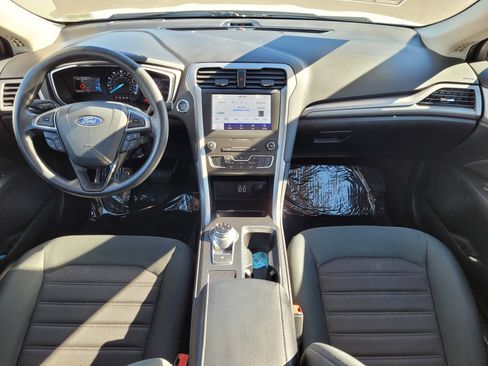 Used 2020 Ford Fusion SE image 10