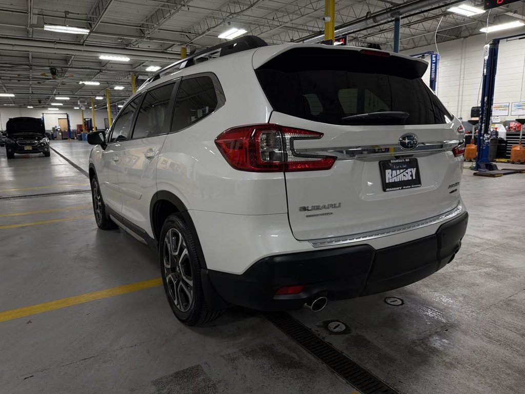Used 2023 Subaru Ascent Limited AWD/4WD image 6