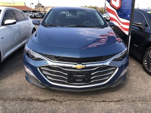 Used 2025 Chevrolet Malibu LT FWD image 8