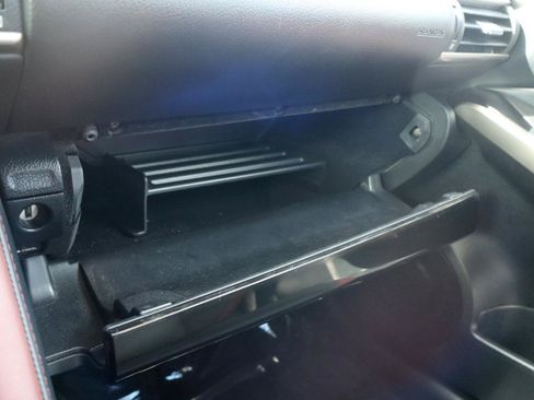 Used 2019 Lexus IS 300 RWD image 21