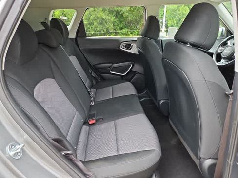 Used 2023 Kia Soul LX w/ Option Group 015 FWD image 20