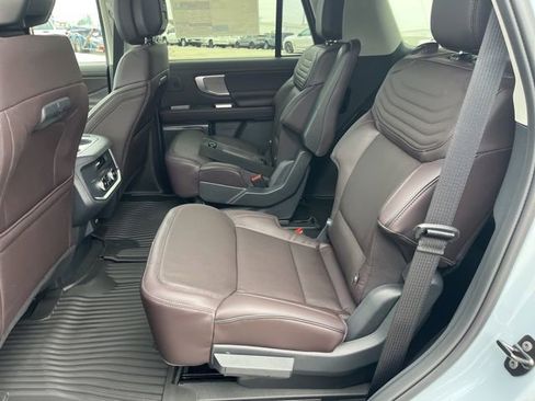 New 2026 Ford Expedition Platinum w/ Platinum Ultimate Package image 15