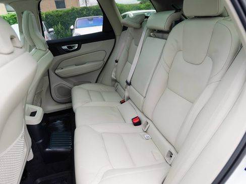Used 2023 Volvo XC60 T8 Ultimate w/ Climate Package AWD/4WD image 29