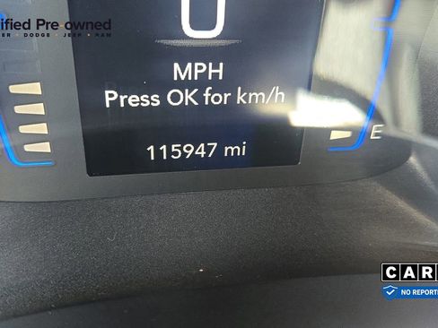 Certified 2018 Chrysler Pacifica Touring-L FWD image 11