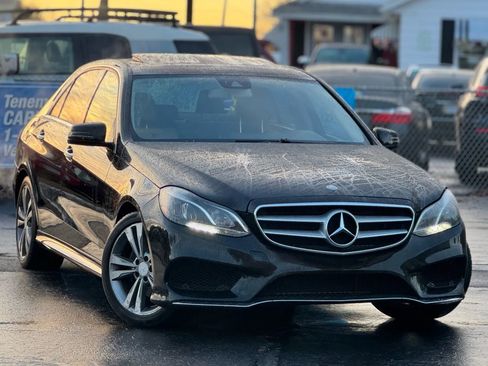 Used 2014 Mercedes-Benz E 350 Sedan image 3