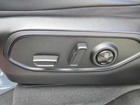 Used 2024 Jeep Grand Cherokee L Limited w/ Luxury Tech Group II image 13