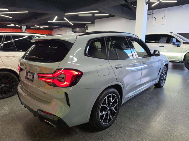 Used 2024 BMW X3 xDrive30i w/ M Sport Package AWD/4WD image 2