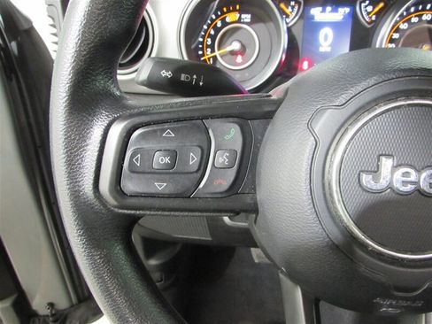 Used 2021 Jeep Wrangler Unlimited Sport image 33