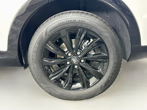 Used 2025 Buick Envista Sport Touring FWD image 11