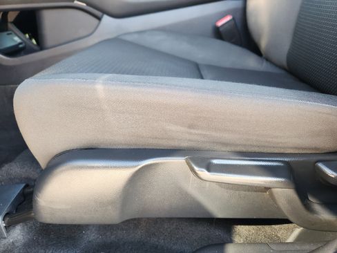 Used 2020 Honda HR-V LX image 24