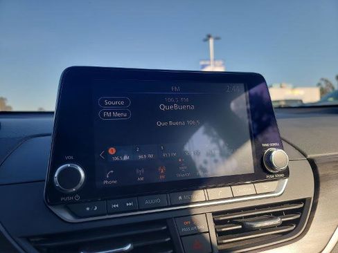 Used 2023 Nissan Altima 2.5 SV image 13