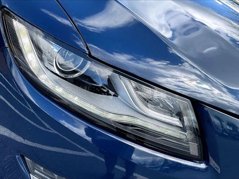 Used 2019 Lincoln MKC Reserve image 28