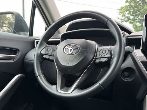 Certified 2025 Toyota Corolla Cross XLE AWD/4WD image 36