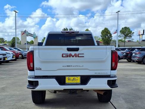 Used 2023 GMC Sierra 2500 Denali w/ Denali Ultimate Package AWD/4WD image 22