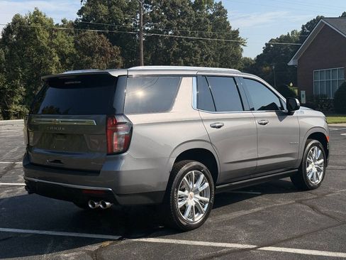 Used 2021 Chevrolet Tahoe High Country w/ Premium Package AWD/4WD image 3