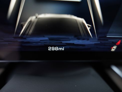 New 2026 Chevrolet Suburban High Country image 22