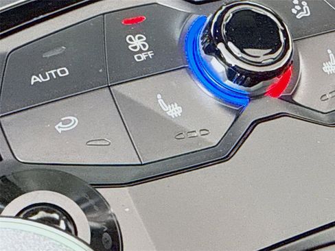 Used 2019 Lamborghini Huracan LP 580-2 RWD image 14