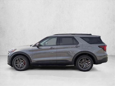 New 2026 Ford Explorer ST-Line RWD image 5