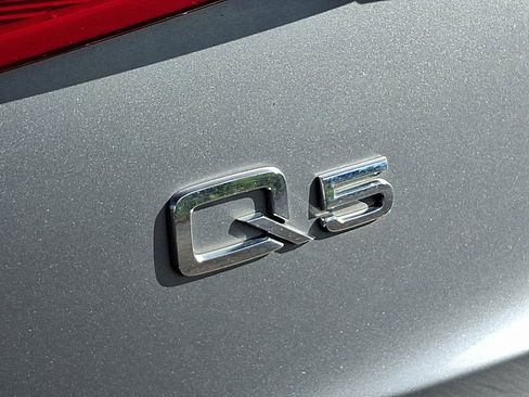 Used 2011 Audi Q5 2.0T Premium Plus AWD/4WD image 4