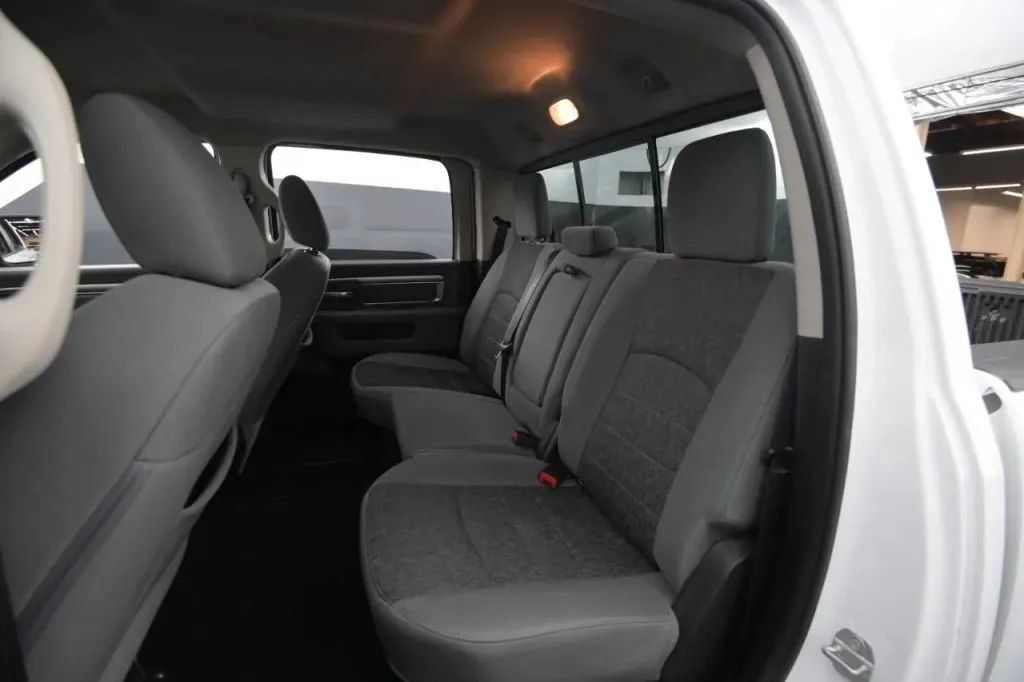 Used 2018 RAM 1500 Big Horn AWD/4WD image 45