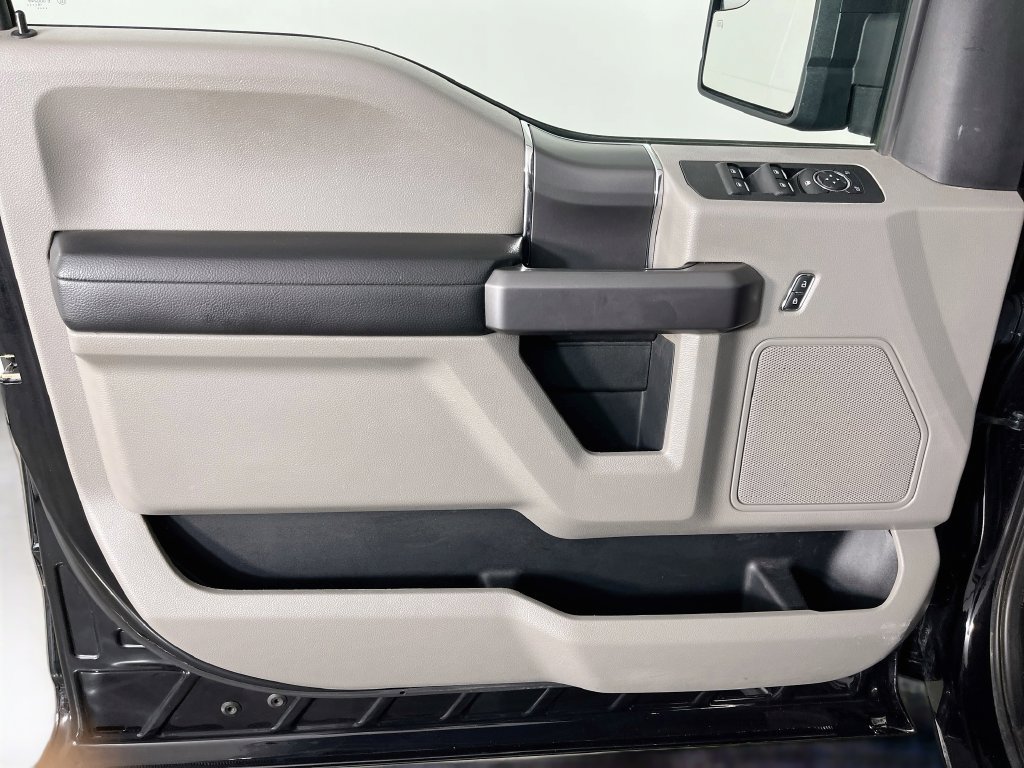 Used 2019 Ford F150 XLT w/ Equipment Group 302A Luxury AWD/4WD image 24
