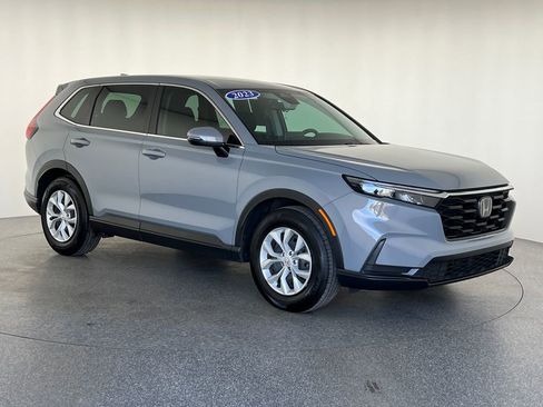 Used 2023 Honda CR-V LX image 9