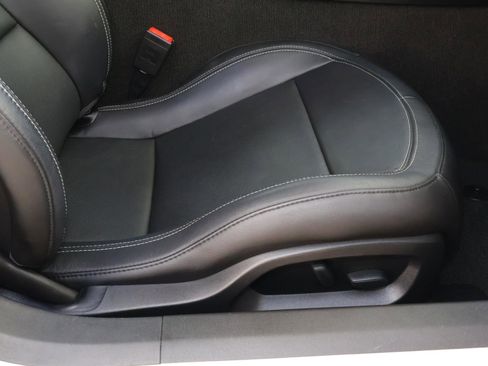 Used 2018 Chevrolet Corvette Stingray Coupe w/ Battery Protection Package image 14