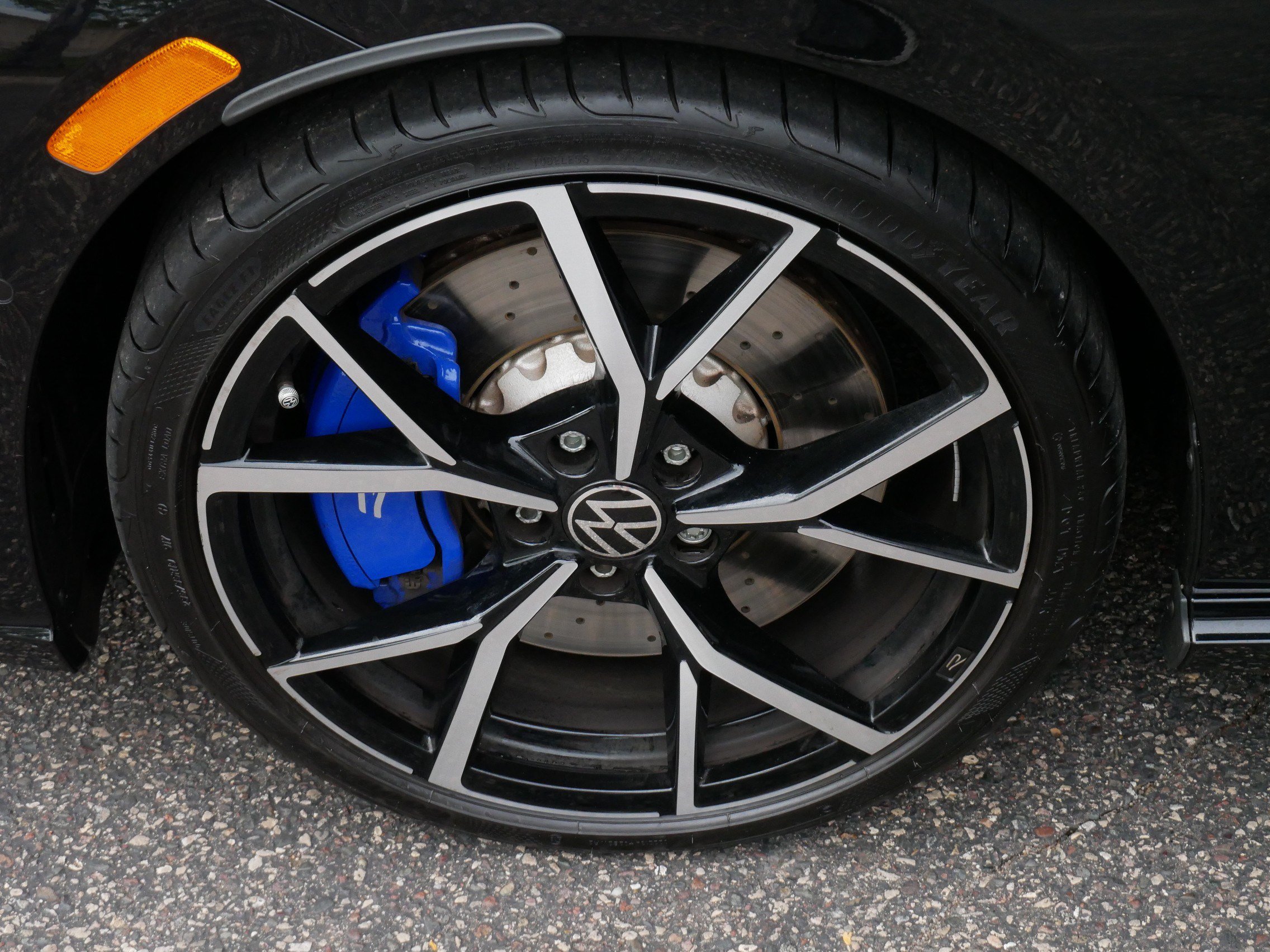 Certified 2022 Volkswagen Golf R AWD/4WD image 15