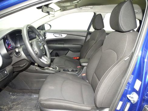 Used 2023 Kia Forte LXS image 10