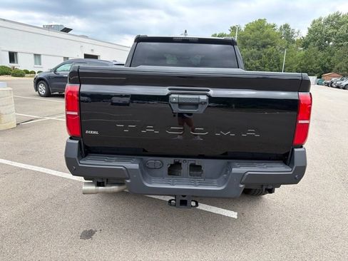 Certified 2024 Toyota Tacoma SR w/ SR Upgrade Package RWD image 4