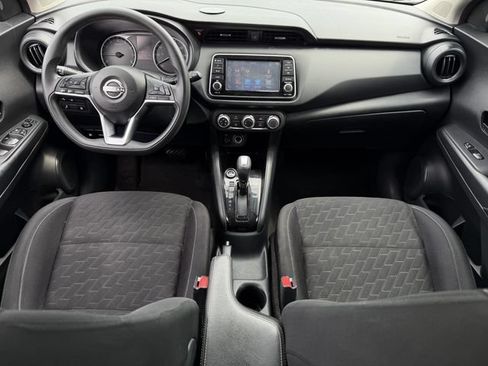 Used 2022 Nissan Kicks S FWD image 6