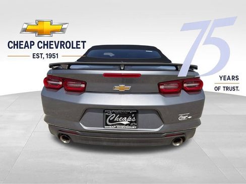 Used 2021 Chevrolet Camaro LT RWD image 4