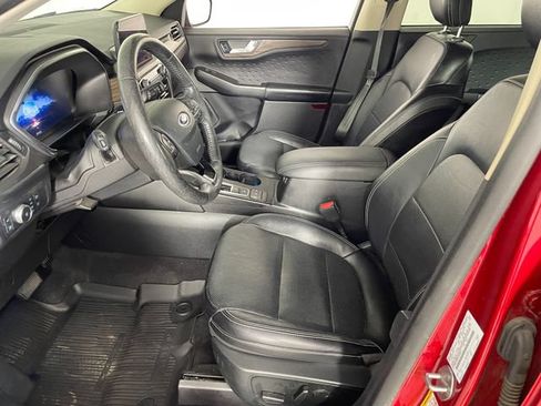 Certified 2020 Ford Escape Titanium AWD/4WD image 2