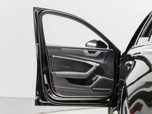 Used 2023 Audi RS 6 image 28