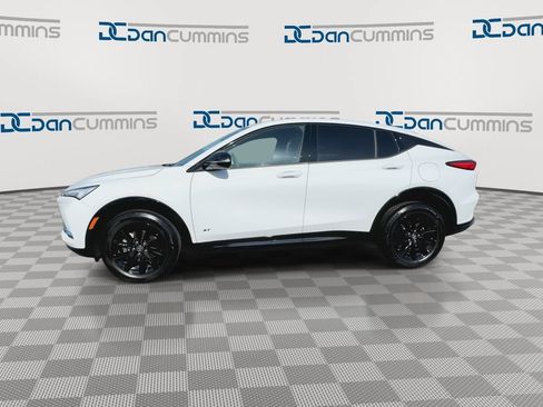 Used 2025 Buick Envista Sport Touring FWD image 5