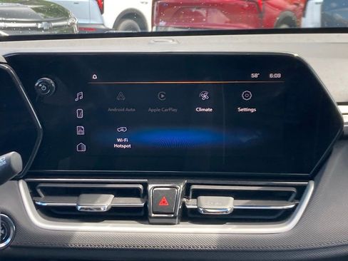 Used 2024 Chevrolet TrailBlazer LT w/ Convenience Package AWD/4WD image 12