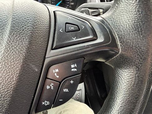 Used 2017 Ford Edge SE AWD/4WD image 19