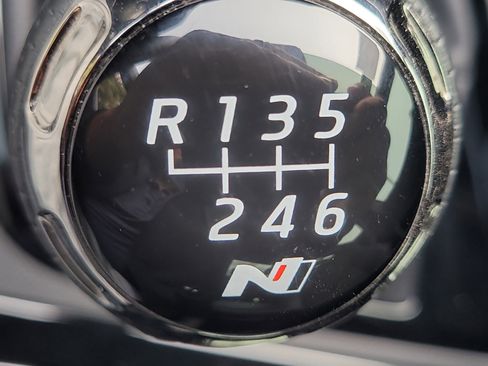 Used 2025 Hyundai Elantra N image 28