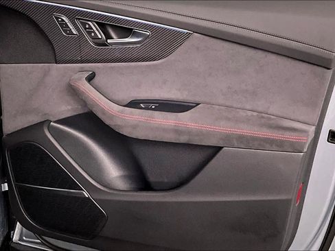 Used 2025 Audi RS Q8 performance image 23