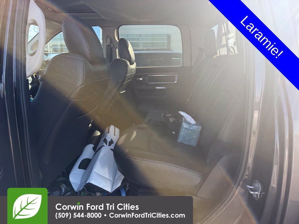 Used 2018 RAM 3500 Laramie w/ Convenience Group AWD/4WD image 9