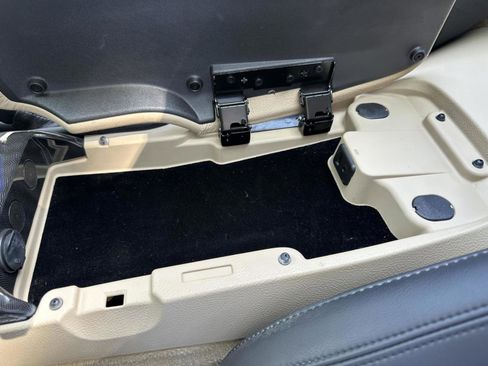 Used 2012 Chevrolet Corvette Grand Sport w/ 3LT Preferred Equipment Group image 40