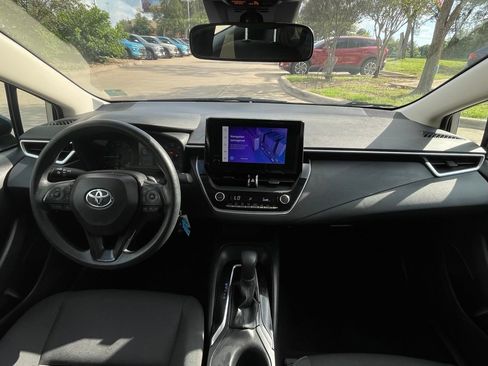 Used 2024 Toyota Corolla LE FWD image 10