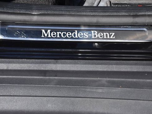 Used 2023 Mercedes-Benz GLC 300 4MATIC image 37