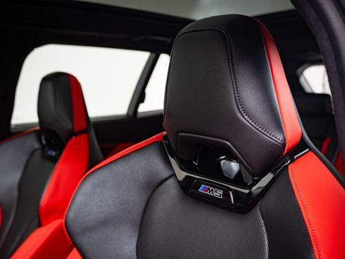 New 2025 BMW M5 Touring image 19