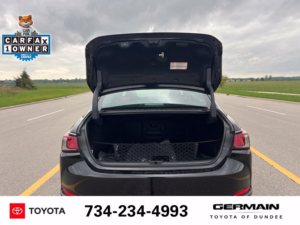 Used 2025 Lexus ES 350 F Sport w/ Accessory Package (Z1) FWD image 12