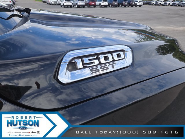 Used 2025 RAM 1500 Big Horn RWD image 31