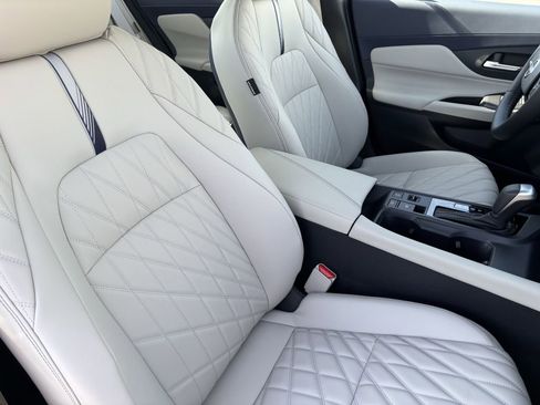 New 2026 Nissan Sentra SL w/ Floor Mat Package image 8