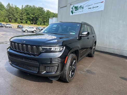 Used 2023 Jeep Grand Cherokee L Laredo AWD/4WD image 1