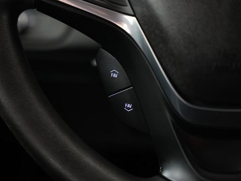 Used 2018 Chevrolet Volt LT FWD image 14