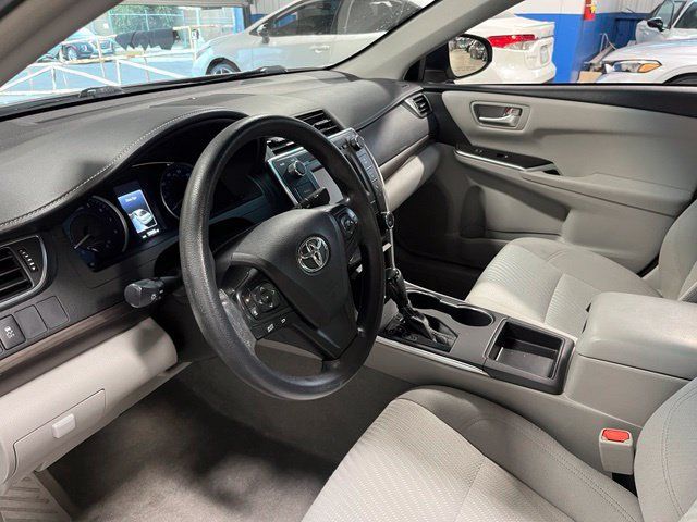 Used 2017 Toyota Camry LE FWD image 23